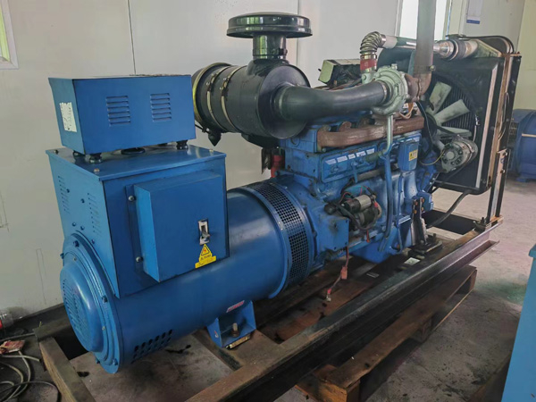 扶风100kW柴油发电机组使用多级机油有哪些优缺点？